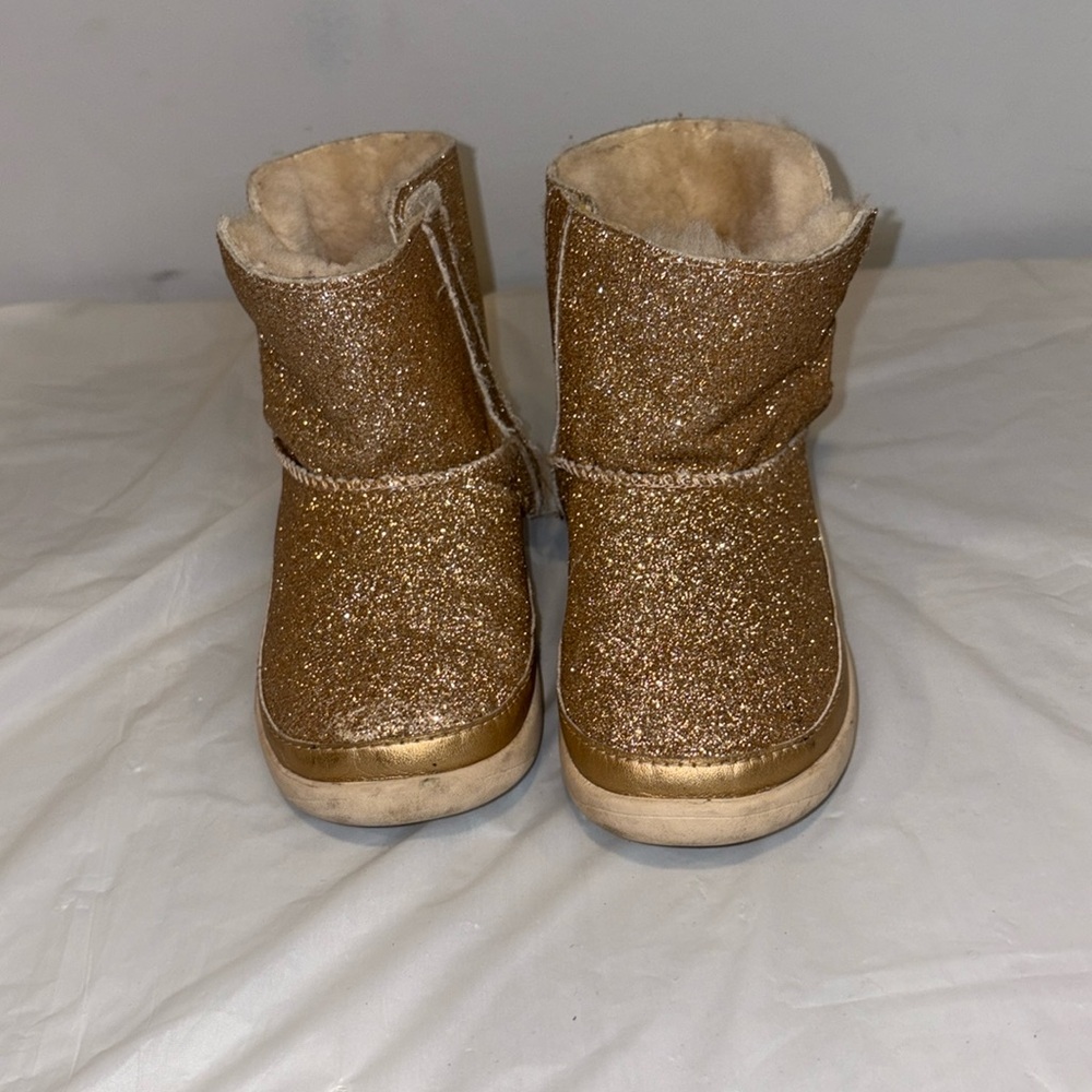Girls gold sparkling Boots